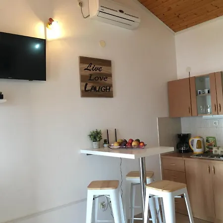 Eastern Paradise Apartment