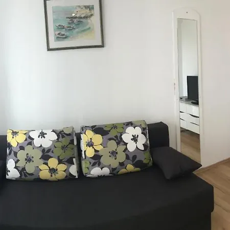 Eastern Paradise Apartment *