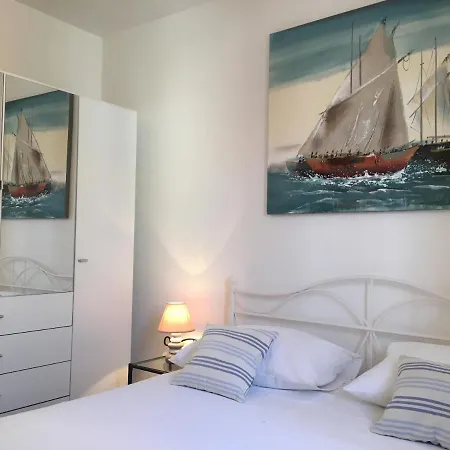 Apartment Eastern Paradise