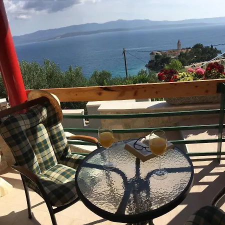 Eastern Paradise Szálloda Bol