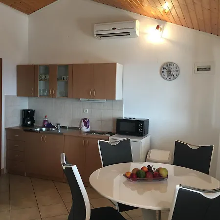 Eastern Paradise Apartment *